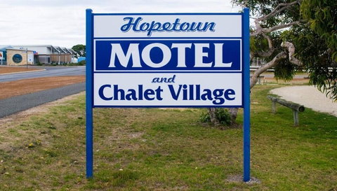 Hopetoun Motel & Chalet Village - Kingaroy Accommodation 2