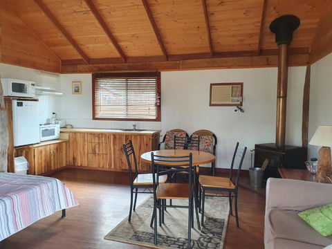 Gaddleen Grove Cottages - Kingaroy Accommodation 1
