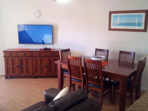 The Apartments Kings Beach Surfside - Kingaroy Accommodation 6