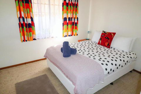 Wemberley Lakehouse - Kingaroy Accommodation 3