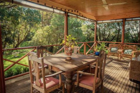 Secluded Homestead Amongst The Trees - Kingaroy Accommodation 7