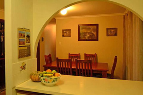 Nulla Nulla Farm Retreat - Kingaroy Accommodation 4