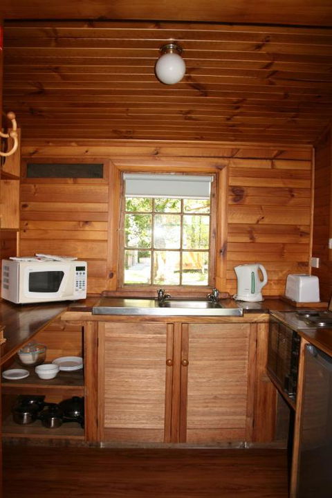 Gaol House Cottages - Kingaroy Accommodation 6