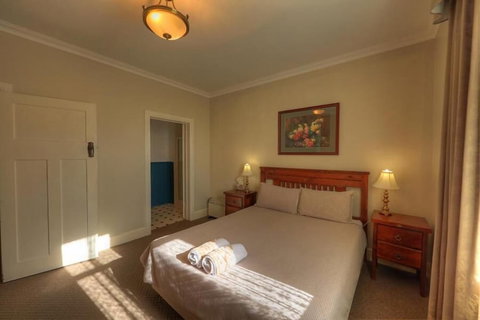 Grace's Spa Cottage - Kingaroy Accommodation 1