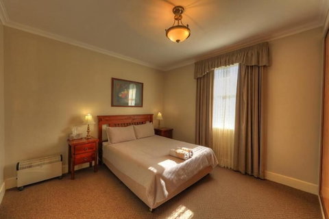 Grace's Spa Cottage - Kingaroy Accommodation 6