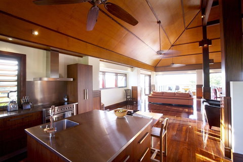 Lotus House - Kingaroy Accommodation 4