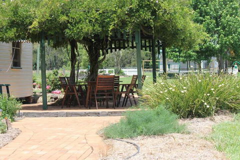 The Dollhouse Cottage - Kingaroy Accommodation 3