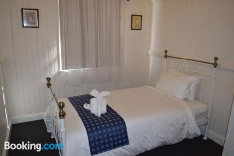 YesterYear On West - Kingaroy Accommodation 7