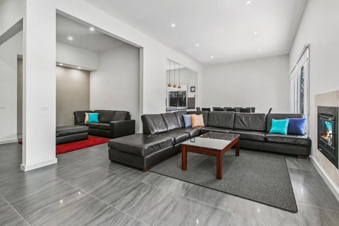 Great Scott! - Kingaroy Accommodation 3