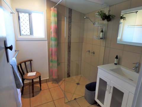 Lilly Pilly House - Kingaroy Accommodation 2