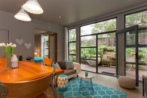 The Love Shack - Kingaroy Accommodation 3