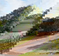 Wildflowers at Fingal Bay - Kingaroy Accommodation