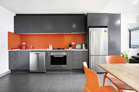 ZEE, 2BDR Southbank Apartment - Kingaroy Accommodation 3