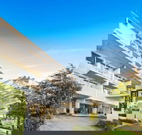 Adina Serviced Apartments Canberra Dickson - Kingaroy Accommodation