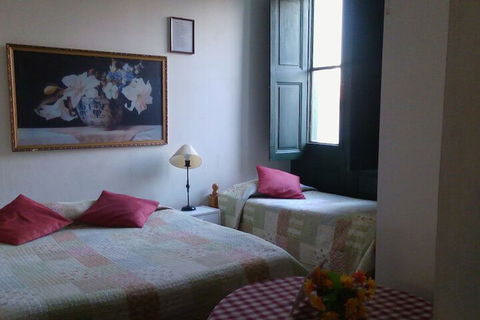 Cameron Lodge Cottage - Kingaroy Accommodation 3