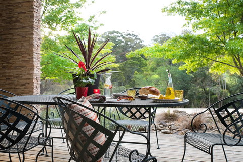 Lake Daylesford Lodge 5 - Kingaroy Accommodation 1