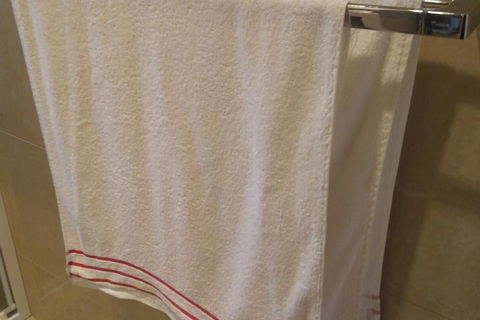 Lake Estate Stay - Kingaroy Accommodation 4