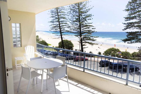 Coolum Baywatch Luxury Style Penthouse Linen Included WIFI 500 Bond - Kingaroy Accommodation 5