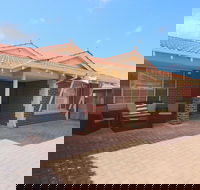 Mindarie Villa - Kingaroy Accommodation