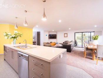 Euphoria House - Kingaroy Accommodation 0