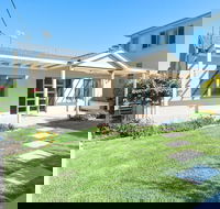 Bamboo Bay at Fingal Bay - Kingaroy Accommodation