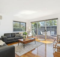 Bask at The Glade - Rejuvenate Stays - Kingaroy Accommodation