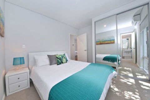 Stylish Apartment Near Perth City 2210 - Kingaroy Accommodation 0
