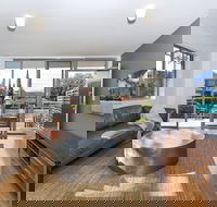 Maroubra magic 105i - Kingaroy Accommodation