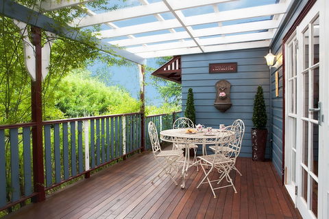 Leura Rose Cottage - Kingaroy Accommodation 2