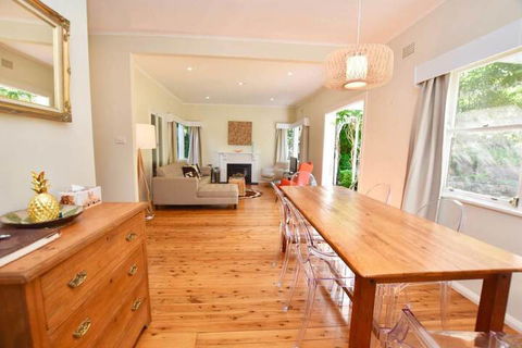 Calamandah House Of Blackheath - Kingaroy Accommodation 4