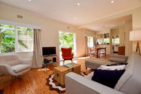 Calamandah House Of Blackheath - Kingaroy Accommodation 2