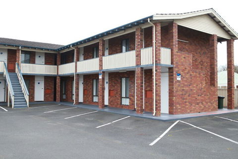 Busselton Motel - Kingaroy Accommodation 1
