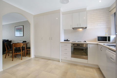 Woody's In Central Bright - Kingaroy Accommodation 3