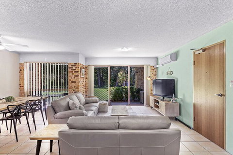 Grevillia, Bay Parklands, Unit 38/2 Gowrie Avenue - Kingaroy Accommodation 2