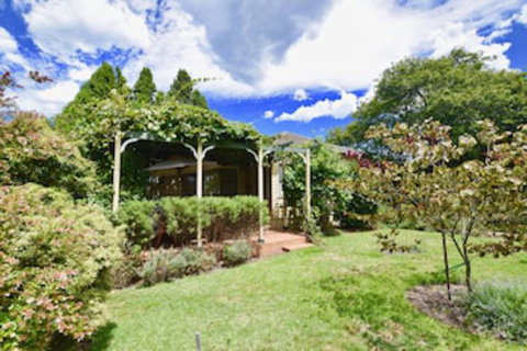 Raspberry Terrace Of Leura - Kingaroy Accommodation 0