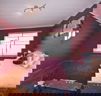 Redcliff Home Close to City  Airport - Kingaroy Accommodation