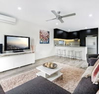 Luxury 1 Bedroom home in Broadbeach Waters - Kingaroy Accommodation