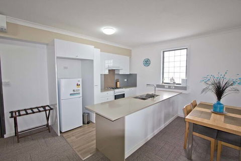 Morisset Serviced Apartments - Kingaroy Accommodation 5