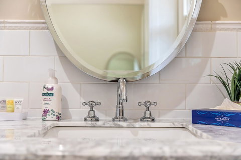 Grandview Accommodation - The Flaxley Apartments - Kingaroy Accommodation 2