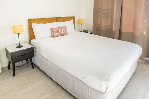 Manly 2 Stay Holiday Apartments - Kingaroy Accommodation 0