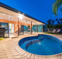 Seaside Hideaway - Hideaway Bay - Kingaroy Accommodation