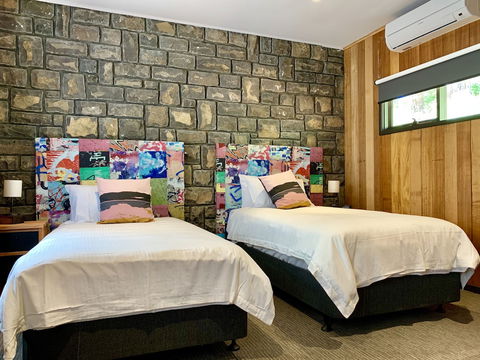 Emerald Star Cottages - Kingaroy Accommodation 3