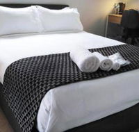 Lakeside Retreat  Business - Kingaroy Accommodation