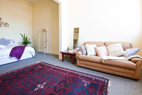 WB319 Chatswood Charmer Roomy 3 Bed Apartment - Kingaroy Accommodation 2