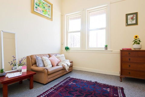 WB319 Chatswood Charmer Roomy 3 Bed Apartment - Kingaroy Accommodation 3