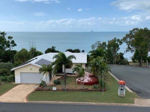 Hydeaway Retreat Beach House Hydeaway Bay - Kingaroy Accommodation 1