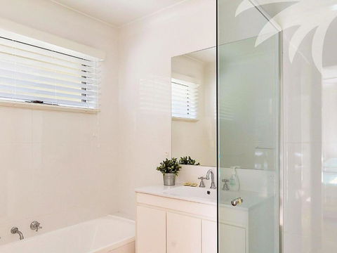Amaroo Sunset Lodge - Kingaroy Accommodation 5