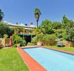 Corvah House - Kingaroy Accommodation