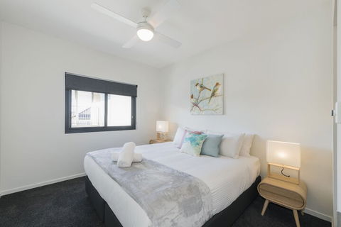 Astra Apartments Broadmeadow - Kingaroy Accommodation 6