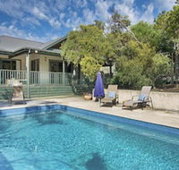 Poolside Sorrento - Kingaroy Accommodation